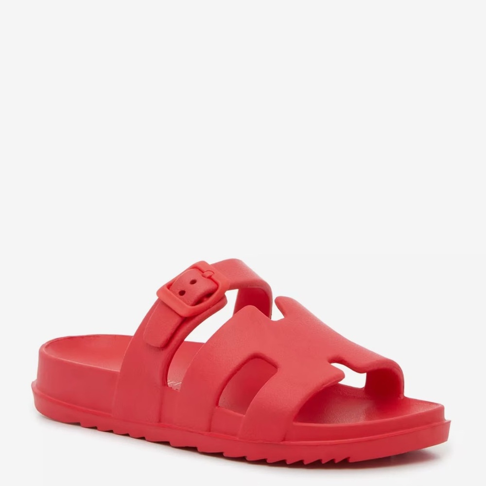 NWOT Madden Girl sandals. Size 10